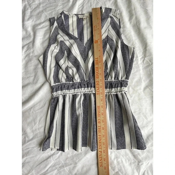 Monteau Peplum Sleeveless Top Size Medium White And Blue - Picture 6 of 7